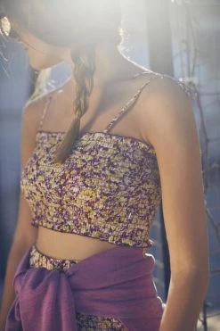 LE TEMPS DES CERISES Top Court Janisgi à Motif Floral Rose Et Jaune